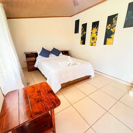 Kiwi House Apartment Monteverde Exterior photo
