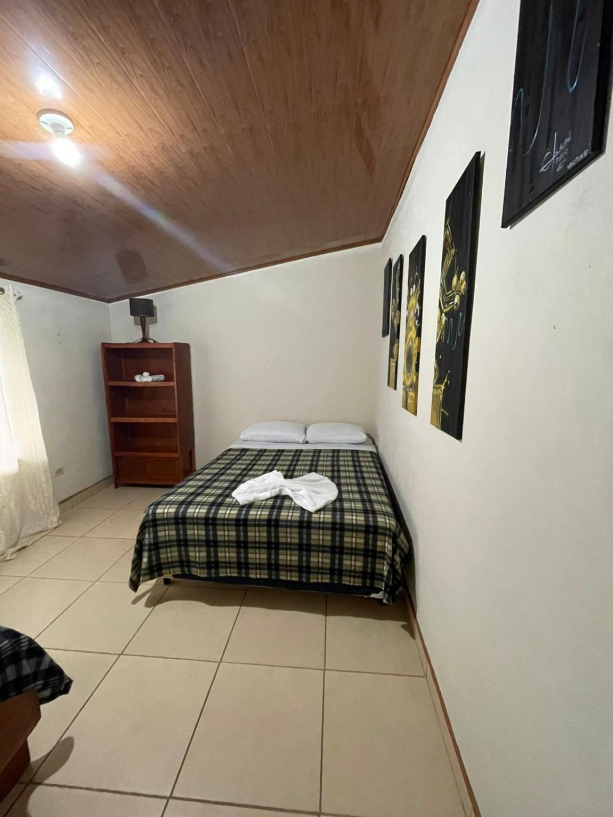 Kiwi House Apartment *